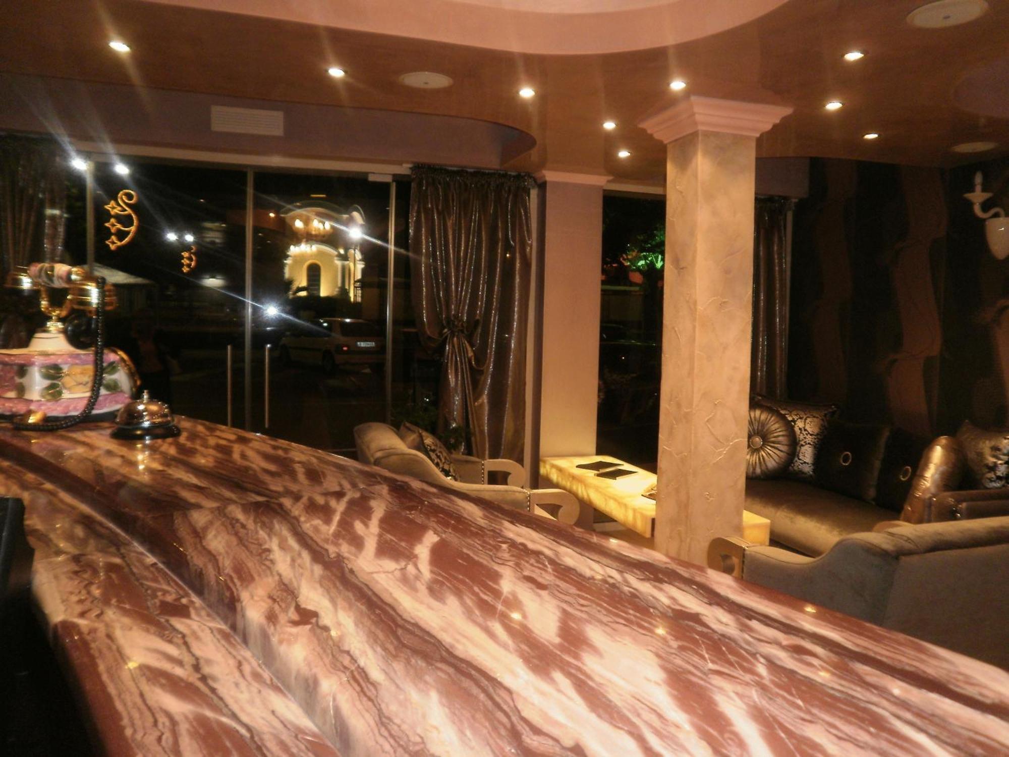 Guest House Palazzo ビャラ エクステリア 写真